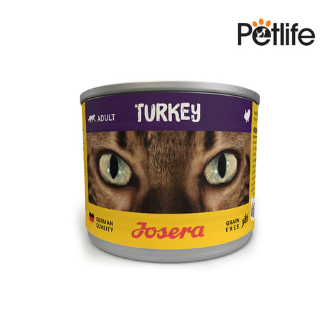 Cat food can with 'Petlife' branding on a white background