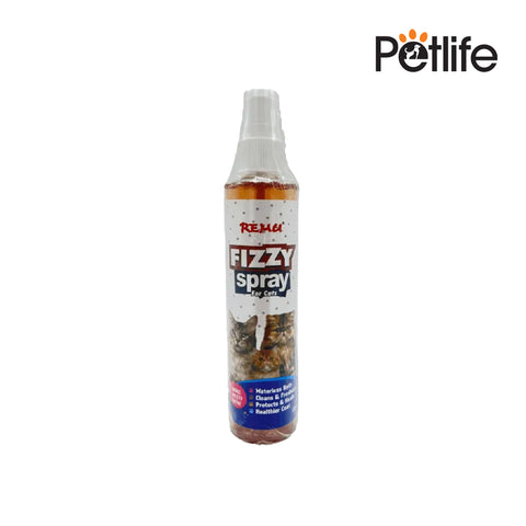 Fizzy spray bottle for pets with 'Petlife' branding on a white background